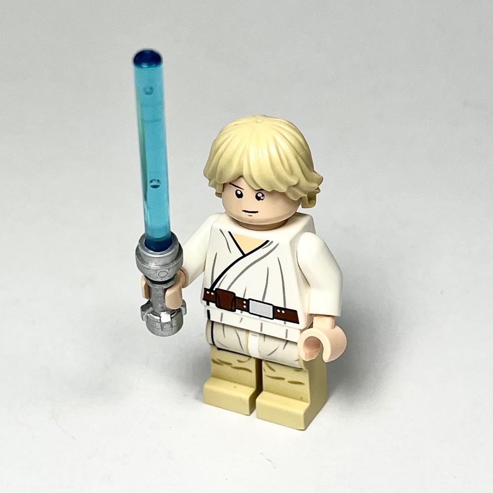 LEGO Star Wars Luke Skywalker Minifigure sw1453 Dark Tan Hair Lightsaber